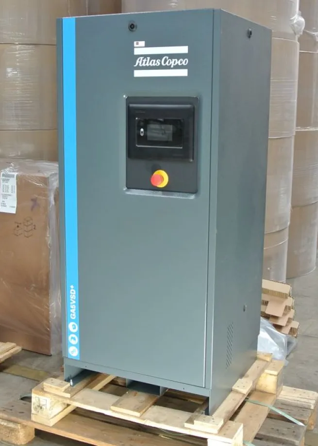 ABVERKAUF Atlas Copco Schraubenkompressor GA 5 VSD+ P 9 bar CE 400V 50