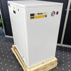 AUSSTELLER Schneider UNM 360-8-40 WXSM Clean · 225 l/min · 8 bar· 2,2 kW · ölfreier Kompressor · DGKH342110