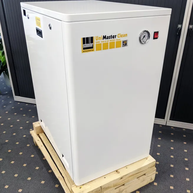 AUSSTELLER Schneider UNM 360-8-40 WXSM Clean · 225 l/min · 8 bar· 2,2 kW · ölfreier Kompressor · DGKH342110