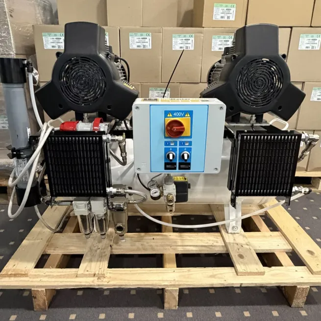 B-WARE Schneider-Kompressor UNM 720-8-90 DXM Clean - Ölfrei inklusive Membrantrockner H362010 DGKH362010 SN 1225000323