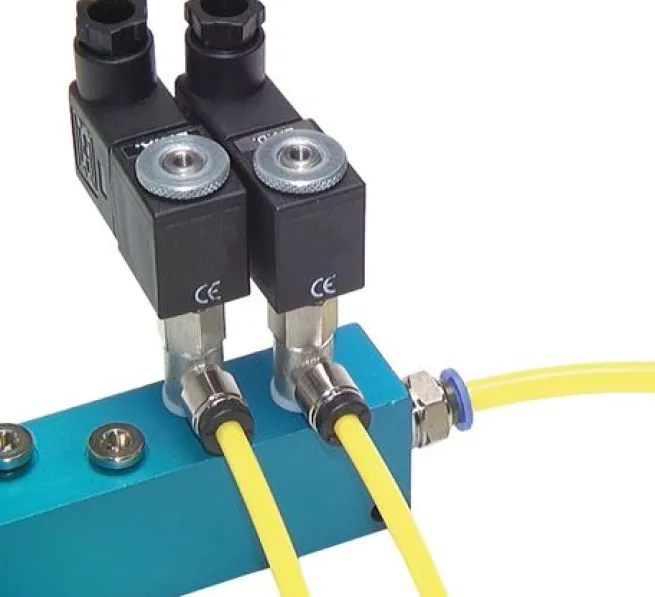 Hohlschrauben-Magnetventil G 1/8-6 x 4, 2/2-Wege, 24 V AC (NC)PE-Ringstück
