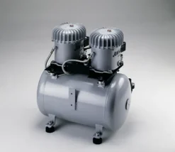 JUN-AIR flüsterleiser Kompressor 12-40 Motor ölgeschmiert mit Filterdruckminderer JUNAIR