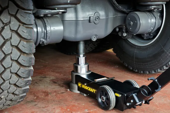 Rodcraft Luft-Hydraulischer Wagenheber ATJ50-3 - nie wieder selbst pumpen!