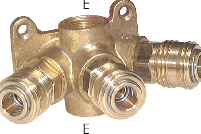 Wanddose mit 2 x G 1/2" und 3 x Schnellkupplungen NW 7,2