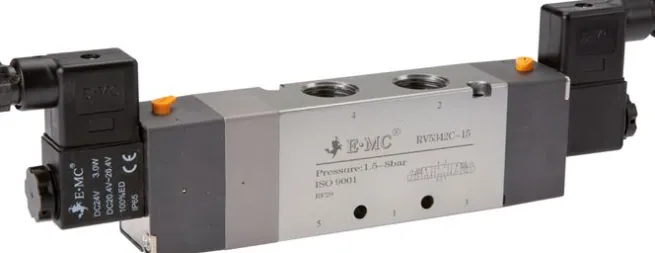 5/3-Wege Magnetventil, G 1/2", Mittelstellung entlüftet, 24 V=, Ecoline