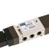 5/3-Wege Magnetventil, G 1/8", Mittelstellung entlüftet, 12 V=