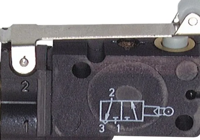 3/2-Wege (NC) Rollenventil 4mm Schlauch